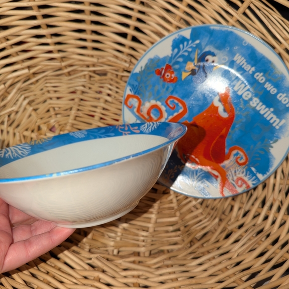 Kids Finding Dory Bowl and Plate Set - Blue and Orange - Picture 2 of 4